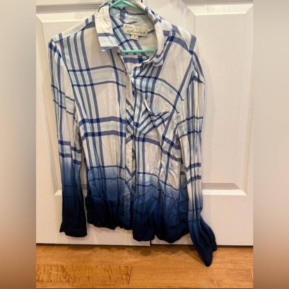 Vintage button down Blue and White Ombré ultra soft Woman’s Medium